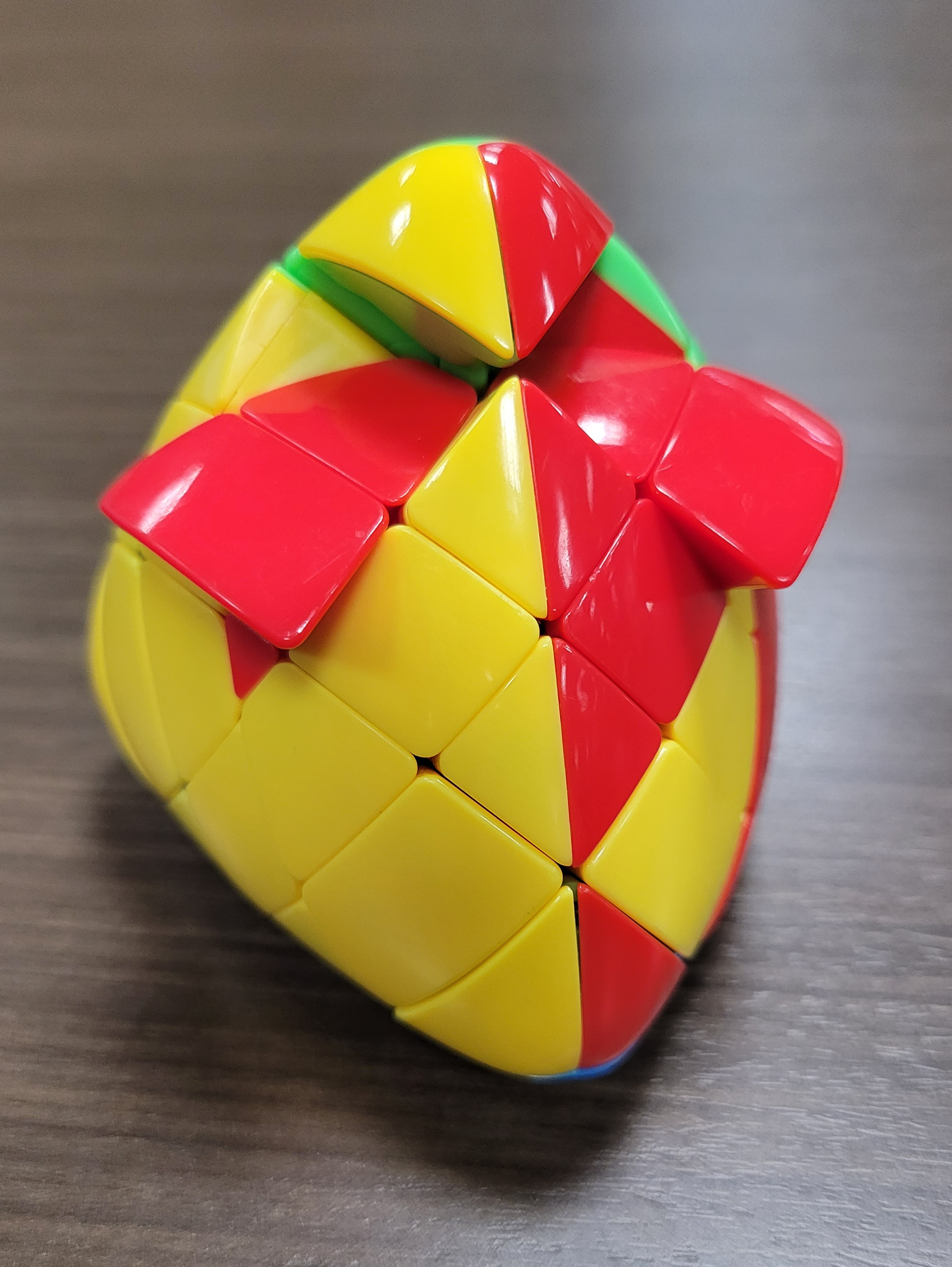 Twisty Puzzles: 4x4 Pyramorphix (Megamorphix) Center Parity